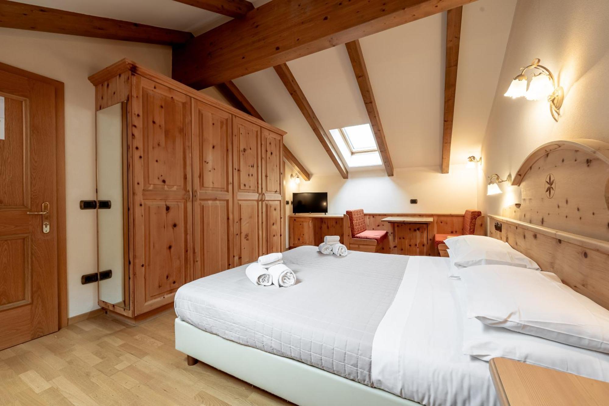 Hotel Villetta Maria Cottage Canazei Bagian luar foto