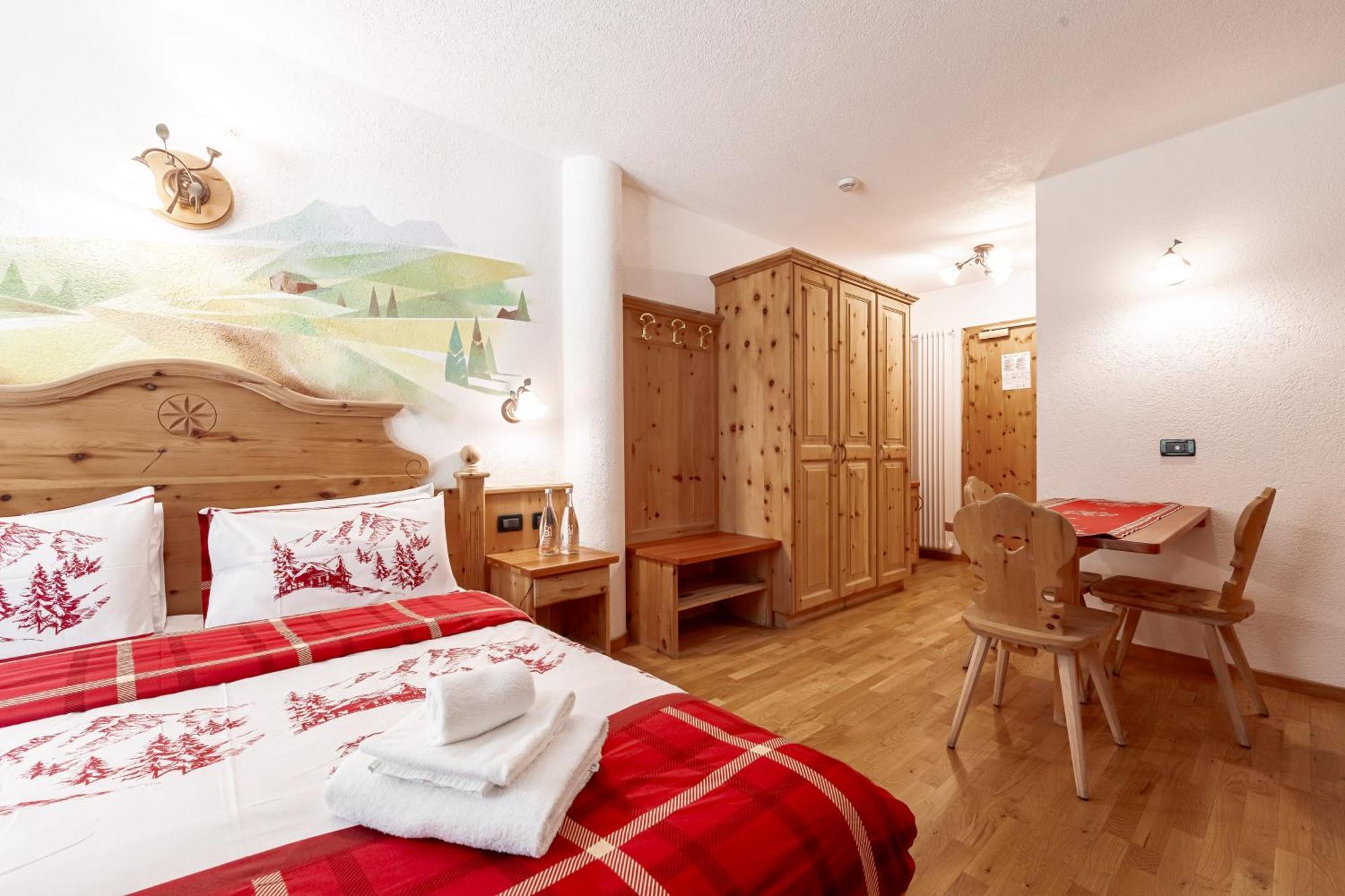 Hotel Villetta Maria Cottage Canazei Bagian luar foto