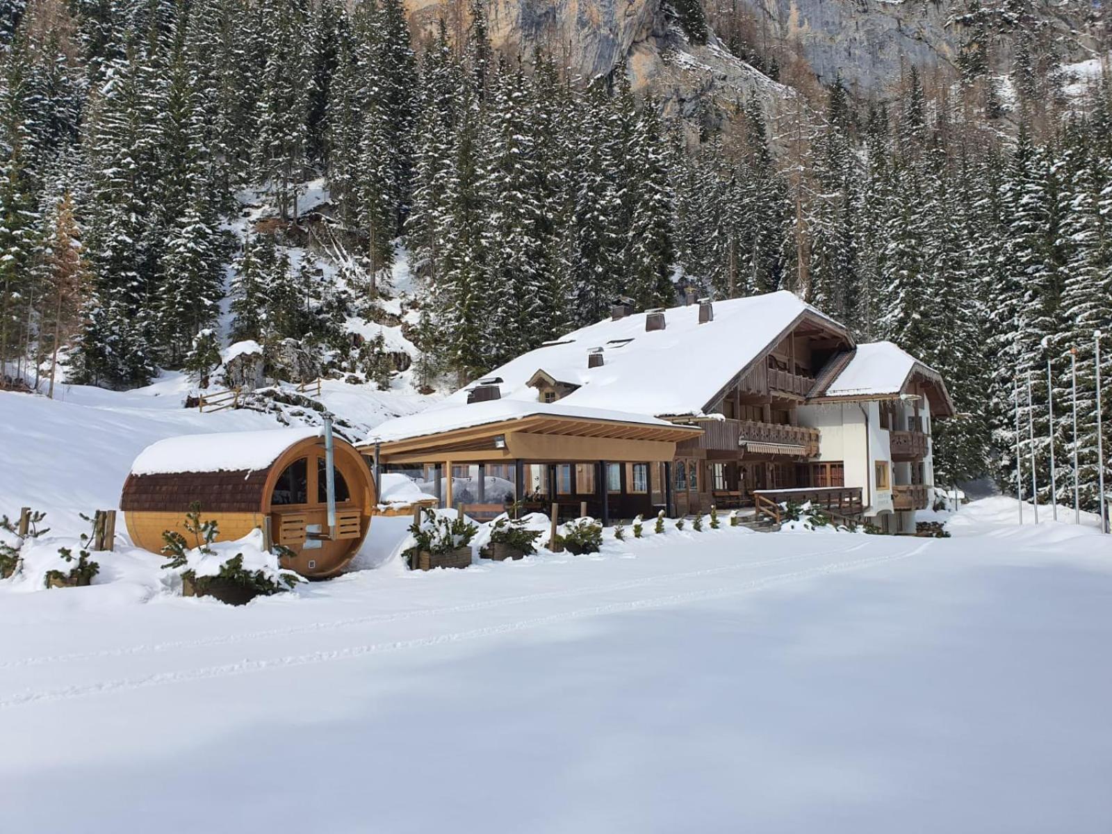 Hotel Villetta Maria Cottage Canazei Bagian luar foto