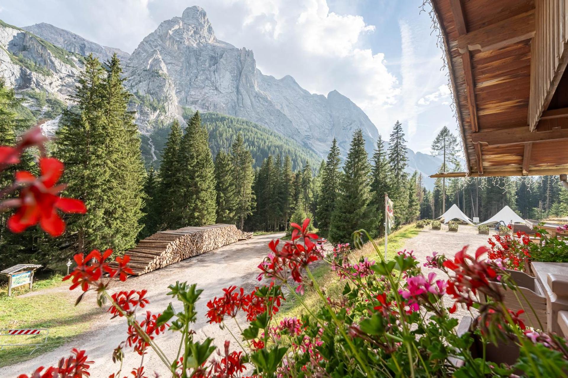 Hotel Villetta Maria Cottage Canazei Bagian luar foto