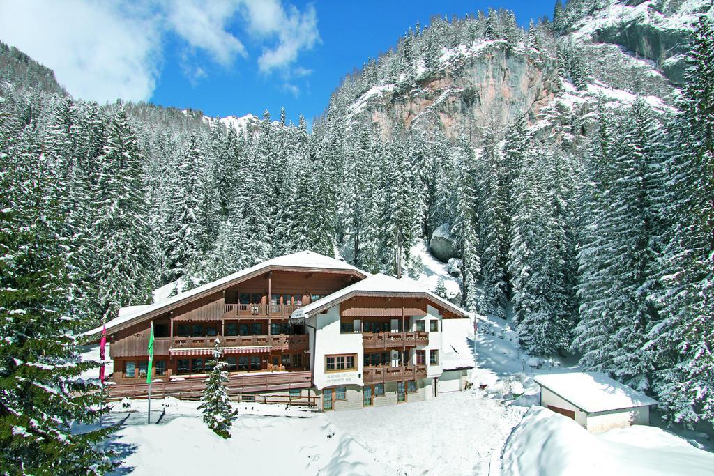 Hotel Villetta Maria Cottage Canazei Bagian luar foto